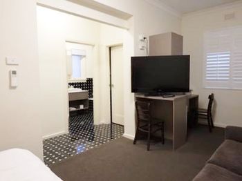 Naughtons Parkville Hotel - Accommodation Port Hedland 32