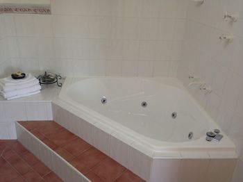 Valley Of The Waters B&B - Accommodation Port Hedland 8