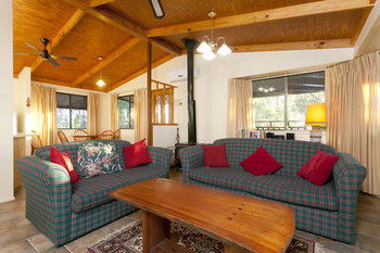 Eagleview Resort - Accommodation Port Hedland 96