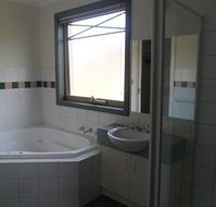 Australian Home Away  Box Hill 32 - Accommodation Port Hedland