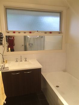 Australian Home Away Doncaster Elgar 2 - Accommodation Port Hedland 1