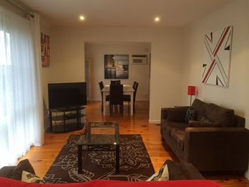 Australian Home Away Doncaster Elgar 2 - Accommodation Port Hedland 14