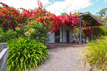 Valley Farm Vineyard Cottages - Accommodation Port Hedland 4