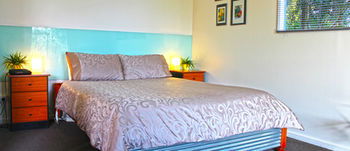 Valley Farm Vineyard Cottages - Accommodation Port Hedland 16