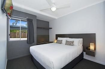 Cooroy Luxury Motel Apartments Noosa - Accommodation Port Hedland 5