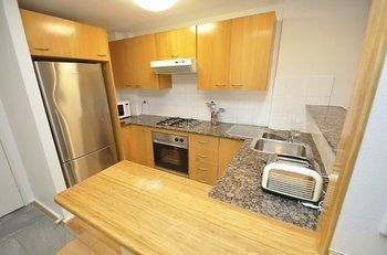 Darlinghurst 411 Pop Furnished Apartment - Accommodation Port Hedland 8