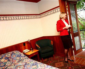 Manly Hotel, The - Accommodation Port Hedland 2