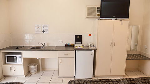 BEST WESTERN Caboolture Central Motor Inn - Accommodation Port Hedland 0