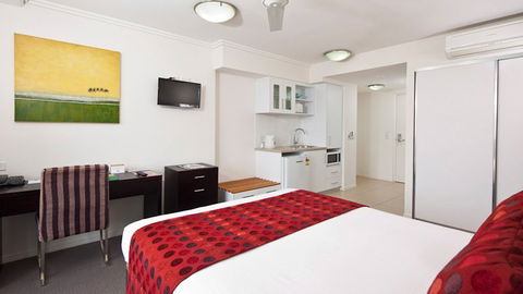 BEST WESTERN PLUS Cairns Central Apartments - Accommodation Port Hedland 1