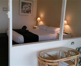 Abel Tasman Airport Motor Inn - Accommodation Port Hedland 2