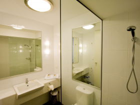 St Ives Apartments - Accommodation Port Hedland 1