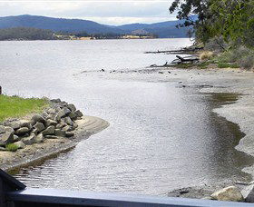 Huon Charm Waterfront Cottage - Accommodation Port Hedland 1