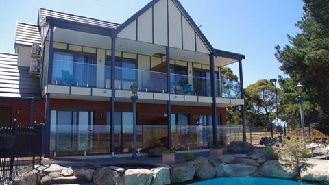 The View On Grossmans - Accommodation Port Hedland 6