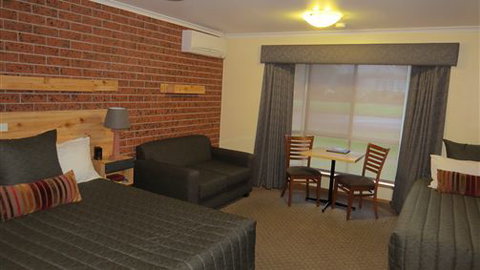 AAT 28 Goldsmith Hotel - Accommodation Port Hedland 2