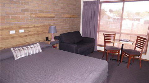 AAT 28 Goldsmith Hotel - Accommodation Port Hedland 3