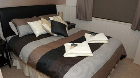 Alpine Country Cottages: Studio 3 - Accommodation Port Hedland 4