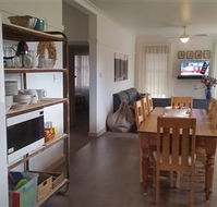 Lakeside Vista Holiday House - Accommodation Port Hedland