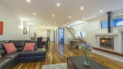 Serenity Torquay Sea View: Luxury Beachfront - Accommodation Port Hedland 0