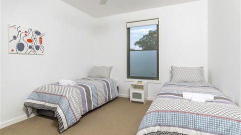 Serenity Torquay Sea View: Luxury Beachfront - Accommodation Port Hedland 3