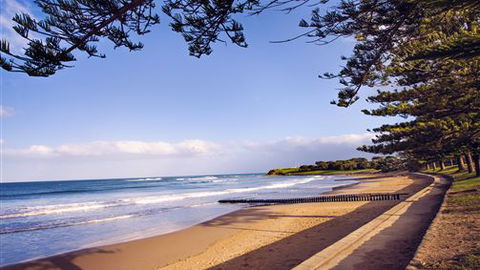 Front Beach Torquay Beach Houses - Accommodation Port Hedland 3