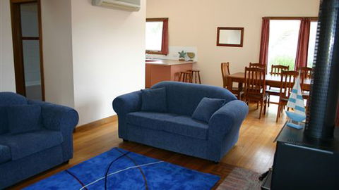 Front Beach Torquay Beach Houses - Accommodation Port Hedland 1