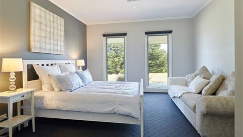 Neerim Chateau - Accommodation Port Hedland 1