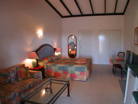 Albert Facey Motor Inn Narrogin - Accommodation Port Hedland 0