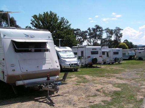 Canberra Carotel Motel & Caravan Park - Accommodation Port Hedland 0