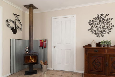 Jacaranda Cottages - Accommodation Port Hedland 14