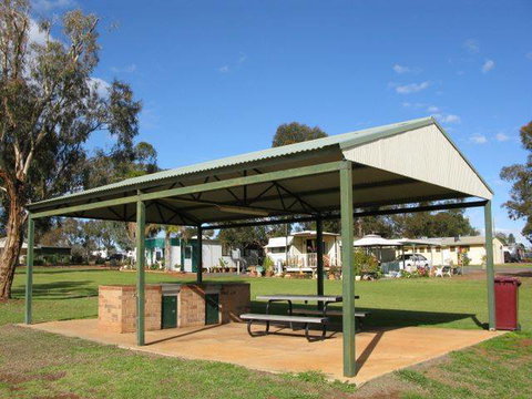 Lake View Caravan Park - Accommodation Port Hedland 2