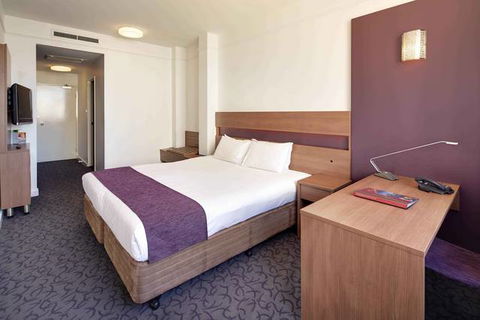 Quality Hotel Ambassador Perth - Accommodation Port Hedland 3