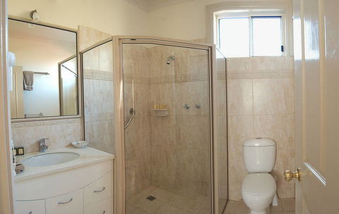 Ross Motel & Caravan Park - Accommodation Port Hedland 2