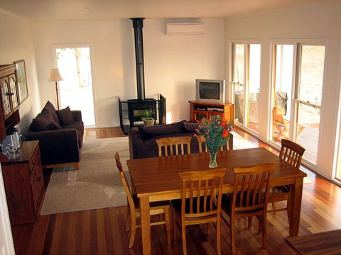 Strath Valley View B And B - Accommodation Port Hedland 0