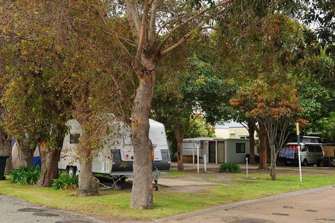Woodbine Tourist Park - Accommodation Port Hedland 4