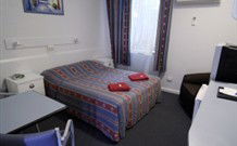 Amber Motel - Glen Innes - Accommodation Port Hedland 1
