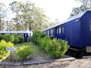Krinklewood Cottage And Train Carriages - Accommodation Port Hedland 2