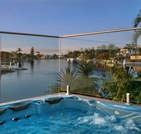 Sanctuary on Water Elite Holiday Home - Accommodation Port Hedland
