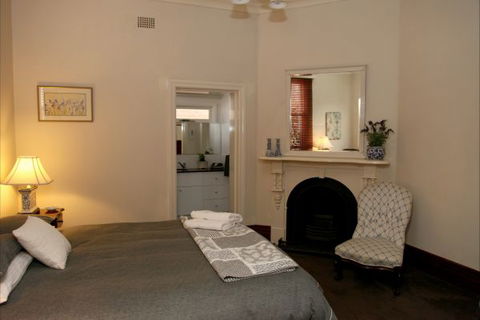 Apartments On-The-Park: The Studio - Accommodation Port Hedland 2