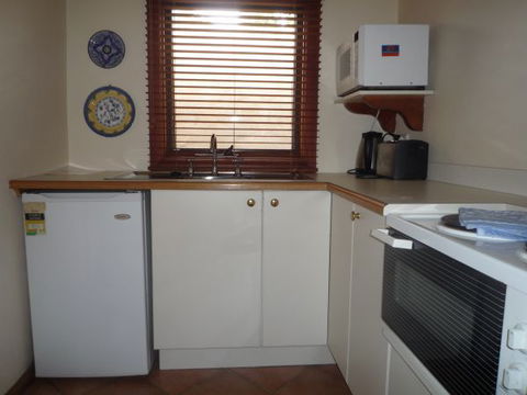 Apartments On-The-Park: The Studio - Accommodation Port Hedland 10