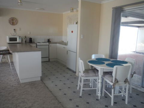 Alilly - Accommodation Port Hedland 2