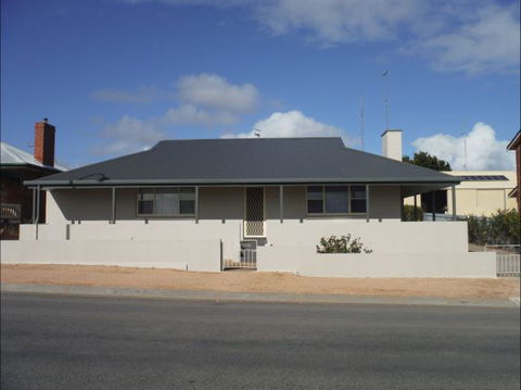 Jetty Views - Accommodation Port Hedland 0