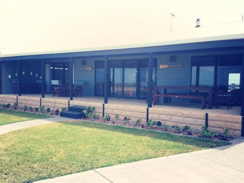 Vintage Oar Holiday House - Accommodation Port Hedland 3