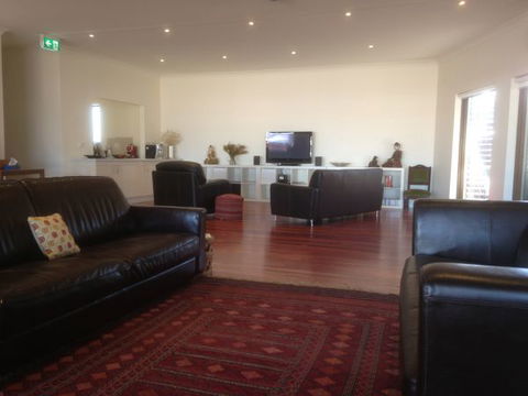 Crossroads Ecomotel - Accommodation Port Hedland 6