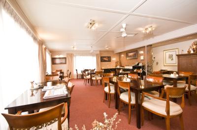 Quality Inn Country Plaza Queanbeyan - Accommodation Port Hedland 3