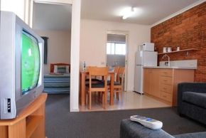 Tea House Motor Inn - Accommodation Port Hedland 2