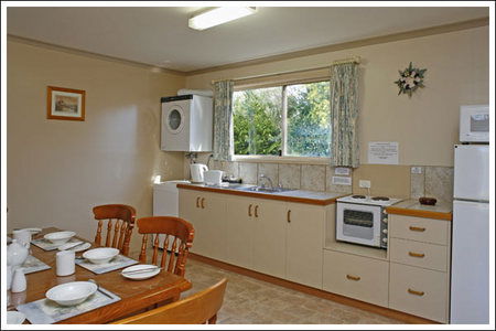 Amos House  & Swansea  Villas - Accommodation Port Hedland 3