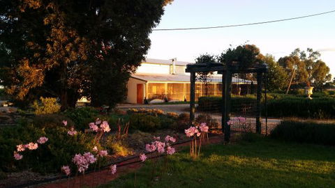 Angas Plains Wines Suites - Accommodation Port Hedland 2