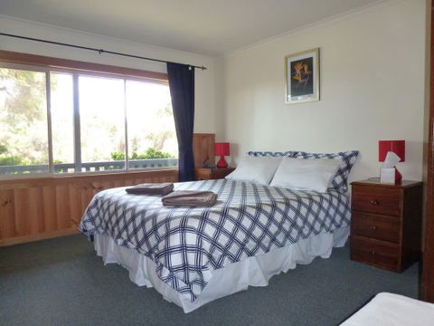 Arties Cottage Accommodation - Accommodation Port Hedland 2