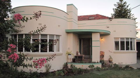 B&B Wodonga - Art Deco Accommodation - Accommodation Port Hedland 0