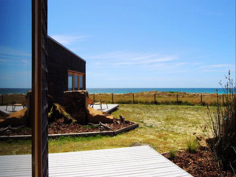 Malibu On The Beach - Accommodation Port Hedland 1